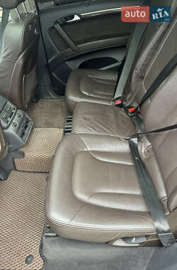 Внедорожник / Кроссовер Audi Q7 2011 в 