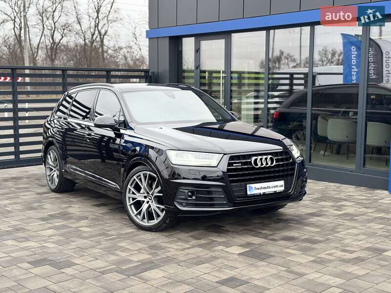 Позашляховик / Кросовер Audi Q7 2019 в Рівному