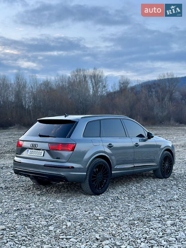Внедорожник / Кроссовер Audi Q7 2016 в Виноградове