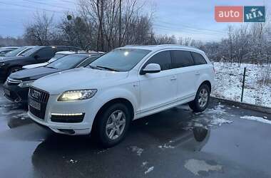 Внедорожник / Кроссовер Audi Q7 2015 в Киеве