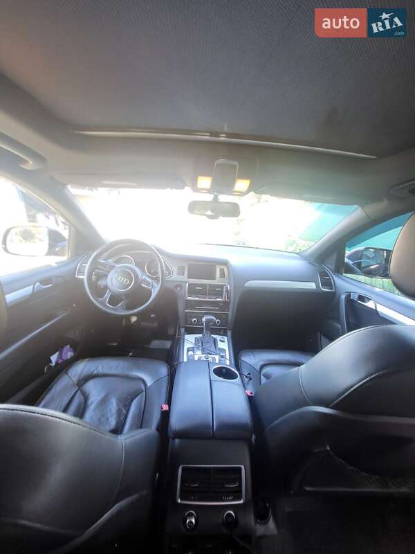 Внедорожник / Кроссовер Audi Q7 2013 в Измаиле