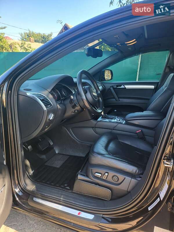 Внедорожник / Кроссовер Audi Q7 2013 в Измаиле
