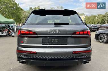 Внедорожник / Кроссовер Audi Q7 2024 в Киеве