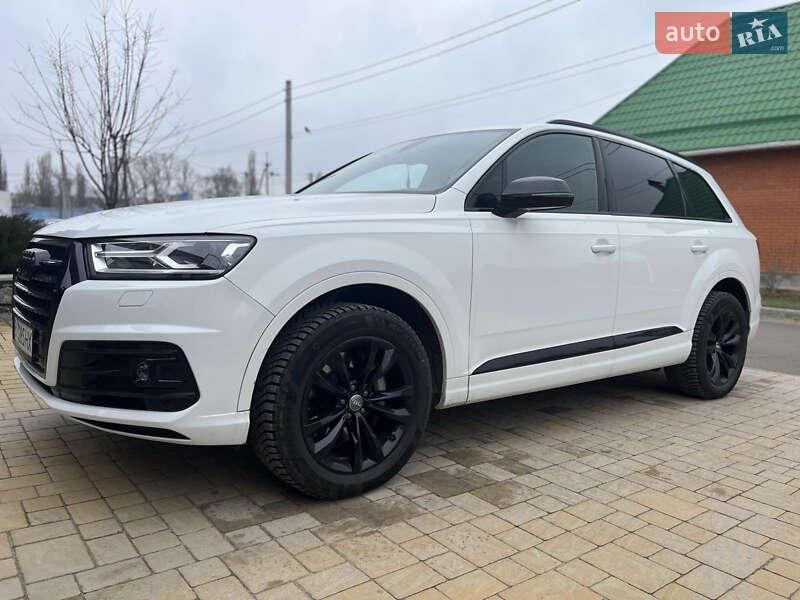 Позашляховик / Кросовер Audi Q7 2016 в Кременчуці