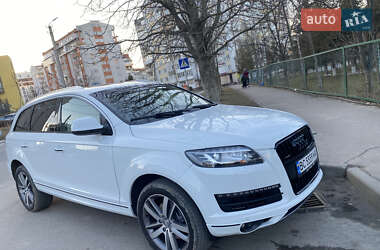 Внедорожник / Кроссовер Audi Q7 2015 в 