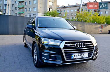 Внедорожник / Кроссовер Audi Q7 2017 в 