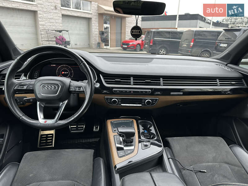 Внедорожник / Кроссовер Audi Q7 2016 в Одессе