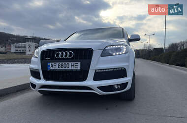 Позашляховик / Кросовер Audi Q7 2014 в 