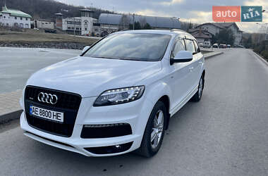 Позашляховик / Кросовер Audi Q7 2014 в 
