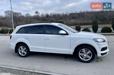 Позашляховик / Кросовер Audi Q7 2014 в 