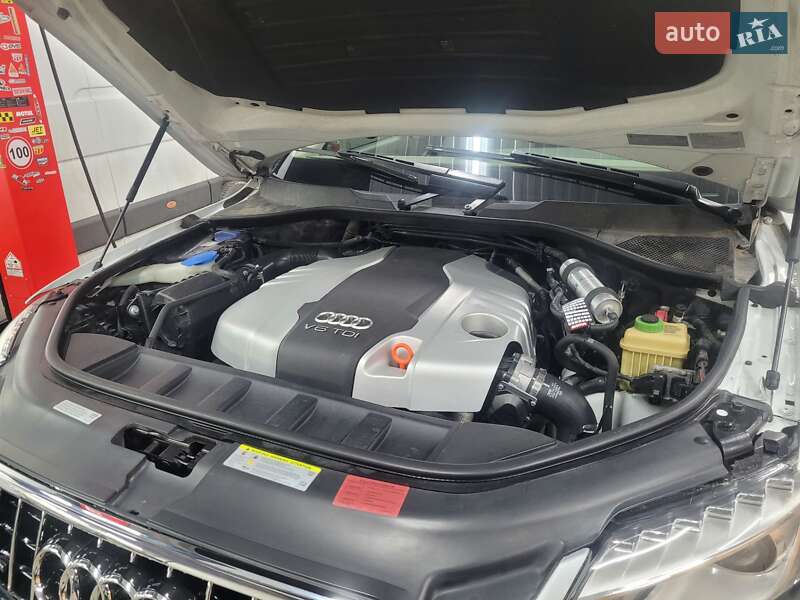 Внедорожник / Кроссовер Audi Q7 2012 в Виннице