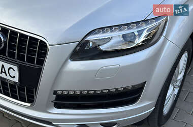 Позашляховик / Кросовер Audi Q7 2014 в 