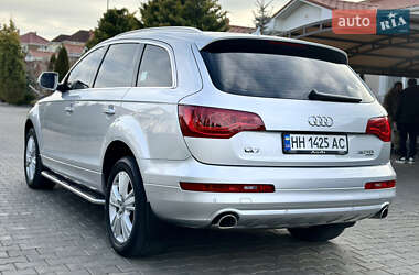 Позашляховик / Кросовер Audi Q7 2014 в 