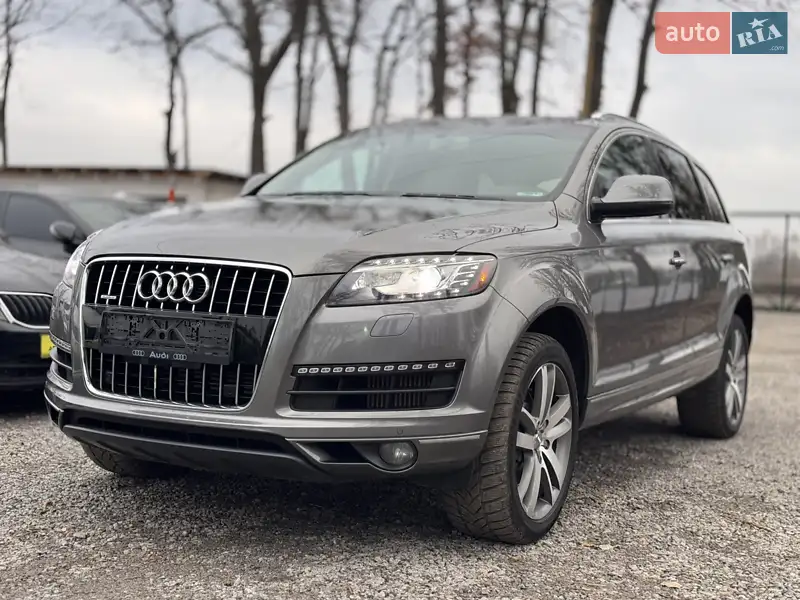 Внедорожник / Кроссовер Audi Q7 2013 в 
