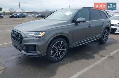 Audi Q7 2021