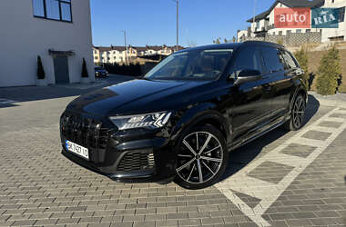 Внедорожник / Кроссовер Audi Q7 2022 в Ровно