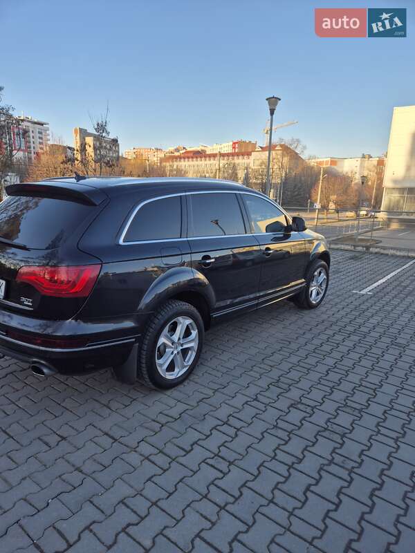 Внедорожник / Кроссовер Audi Q7 2013 в Черновцах