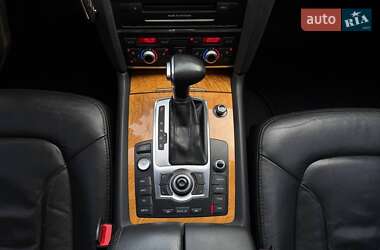 Позашляховик / Кросовер Audi Q7 2013 в 