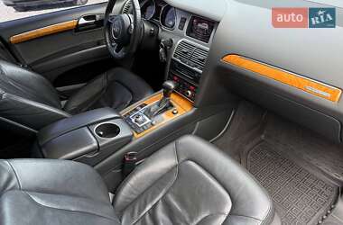 Позашляховик / Кросовер Audi Q7 2013 в 