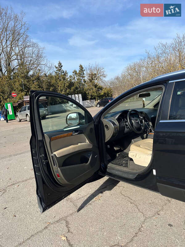Позашляховик / Кросовер Audi Q7 2006 в Одесі