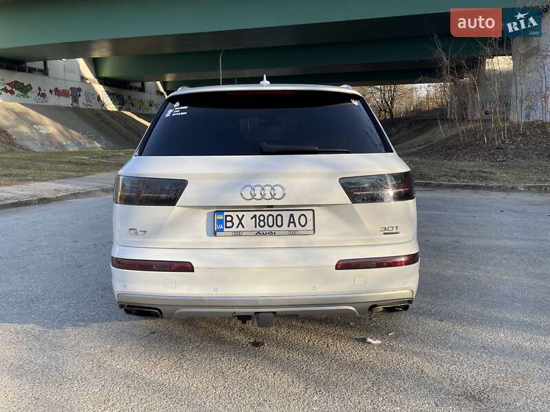 Внедорожник / Кроссовер Audi Q7 2017 в Хмельницком