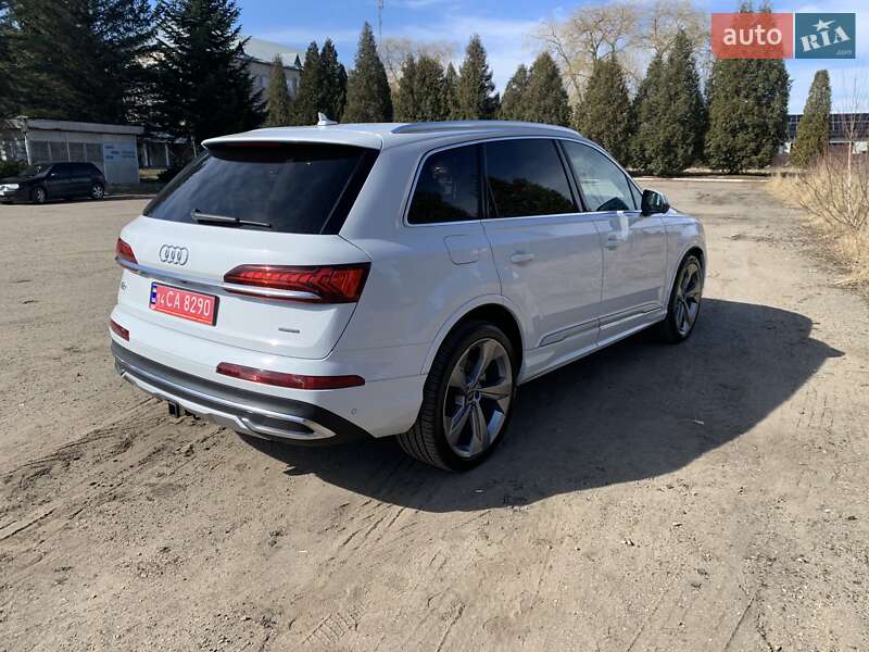 Позашляховик / Кросовер Audi Q7 2022 в Дрогобичі
