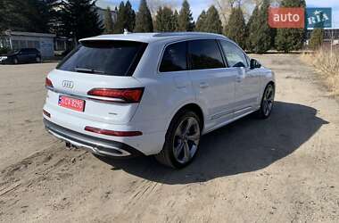 Внедорожник / Кроссовер Audi Q7 2022 в 
