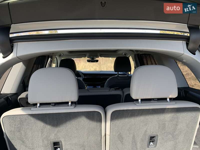 Позашляховик / Кросовер Audi Q7 2022 в Дрогобичі