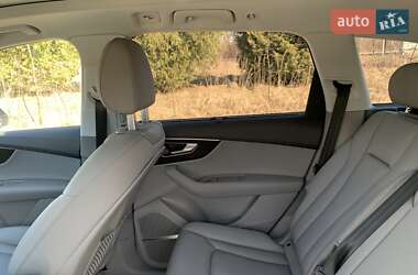 Внедорожник / Кроссовер Audi Q7 2022 в 