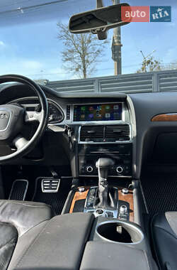 Внедорожник / Кроссовер Audi Q7 2011 в 