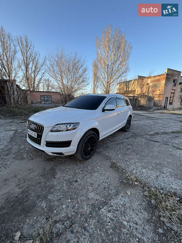 Позашляховик / Кросовер Audi Q7 2015 в Білгороді-Дністровському фото 3 Позашляховик / Кросовер Audi Q7 2015 в Білгороді-Дністровському
