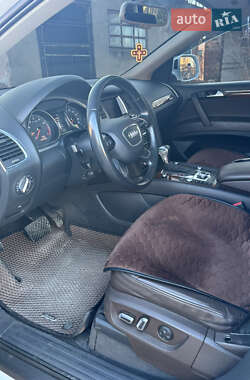 Позашляховик / Кросовер Audi Q7 2015 в Білгороді-Дністровському