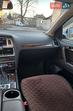 Позашляховик / Кросовер Audi Q7 2015 в Білгороді-Дністровському