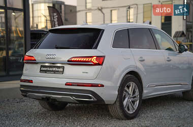 Внедорожник / Кроссовер Audi Q7 2020 в 