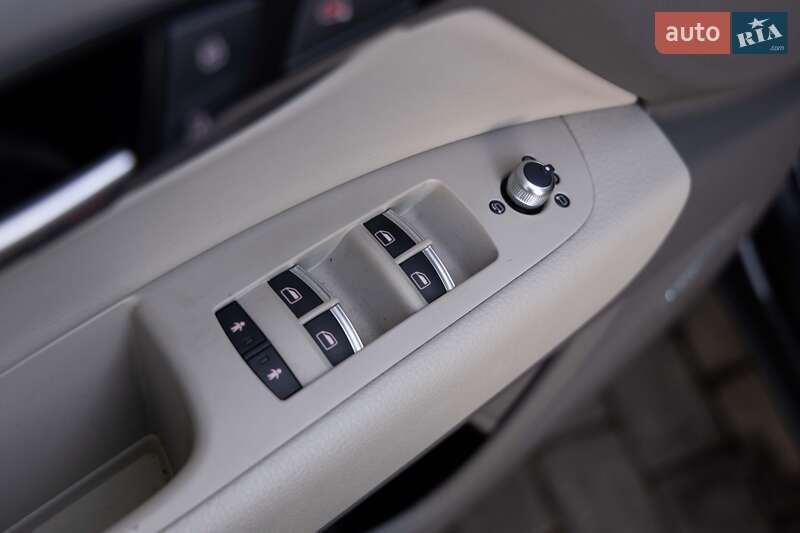 Внедорожник / Кроссовер Audi Q7 2015 в Луцке