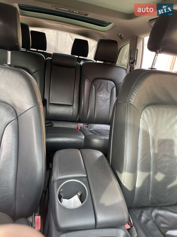 Позашляховик / Кросовер Audi Q7 2012 в Конотопі