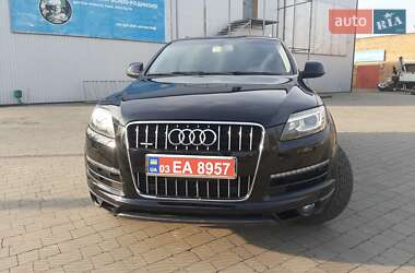Позашляховик / Кросовер Audi Q7 2012 в 