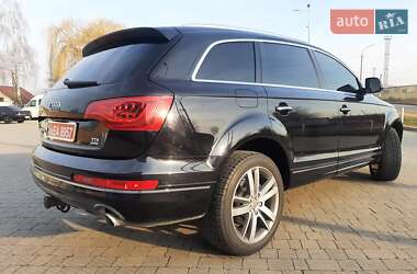 Позашляховик / Кросовер Audi Q7 2012 в 