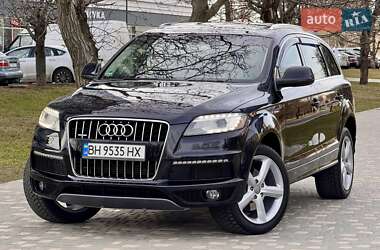 Внедорожник / Кроссовер Audi Q7 2011 в 