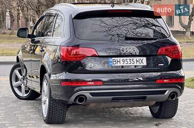 Внедорожник / Кроссовер Audi Q7 2011 в 