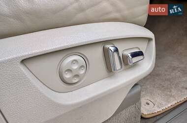 Внедорожник / Кроссовер Audi Q7 2011 в 