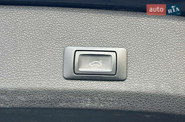 Позашляховик / Кросовер Audi Q7 2014 в 