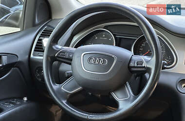 Позашляховик / Кросовер Audi Q7 2014 в 
