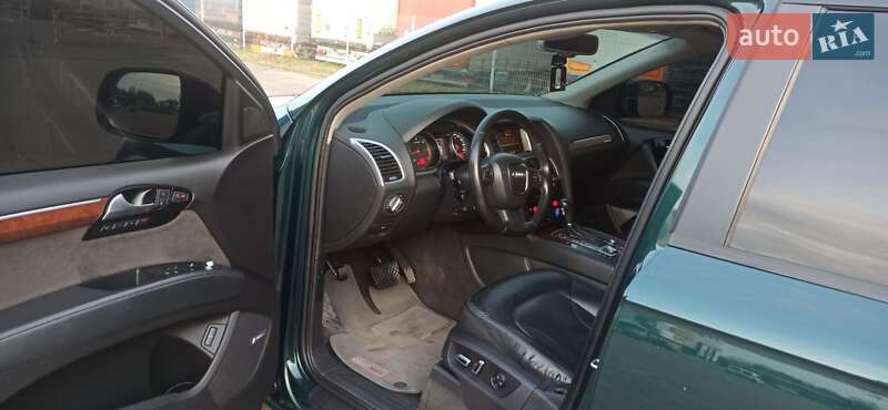 Позашляховик / Кросовер Audi Q7 2010 в Ковелі