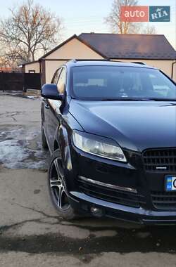 Позашляховик / Кросовер Audi Q7 2007 в 