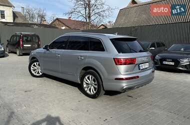 Внедорожник / Кроссовер Audi Q7 2017 в 