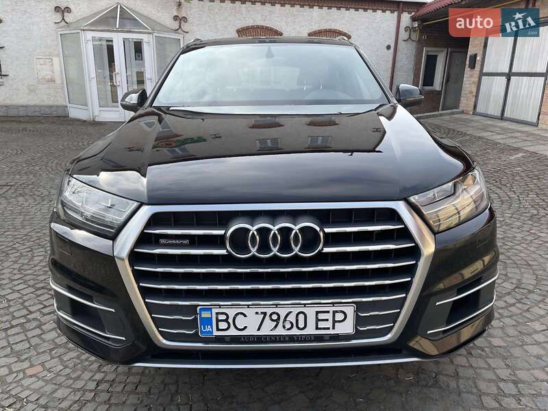 Позашляховик / Кросовер Audi Q7 2016 в Львові