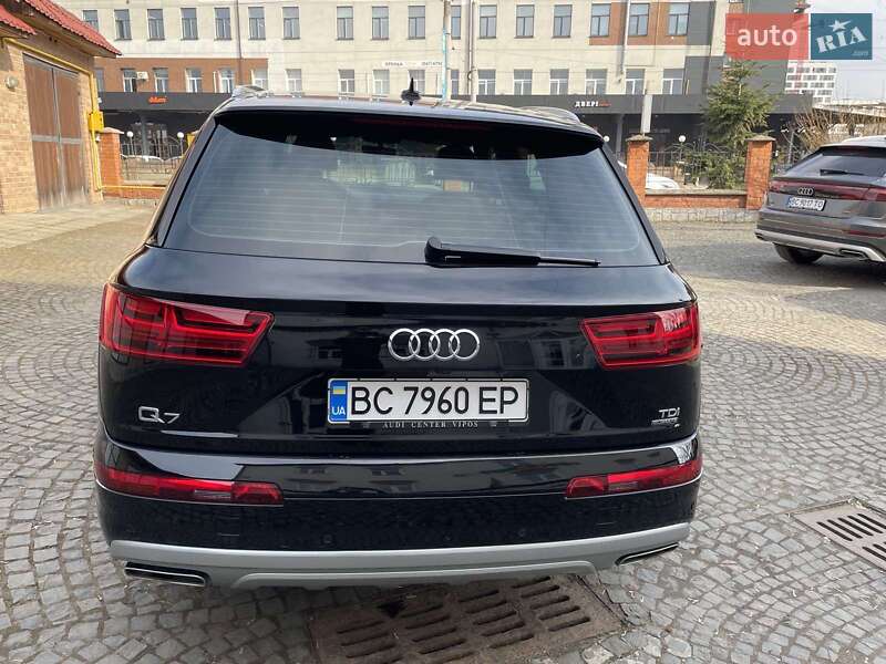 Позашляховик / Кросовер Audi Q7 2016 в Львові
