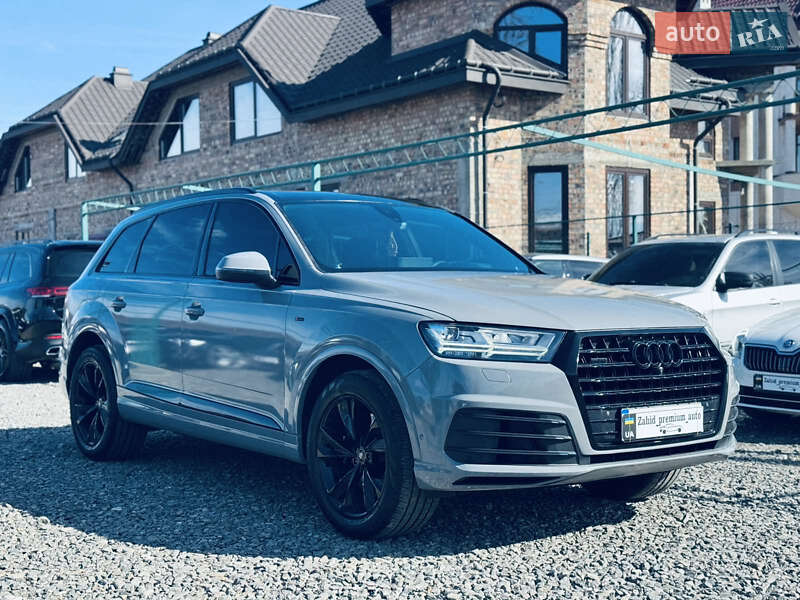 Внедорожник / Кроссовер Audi Q7 2016 в Тячеве фото 2 Внедорожник / Кроссовер Audi Q7 2016 в Тячеве