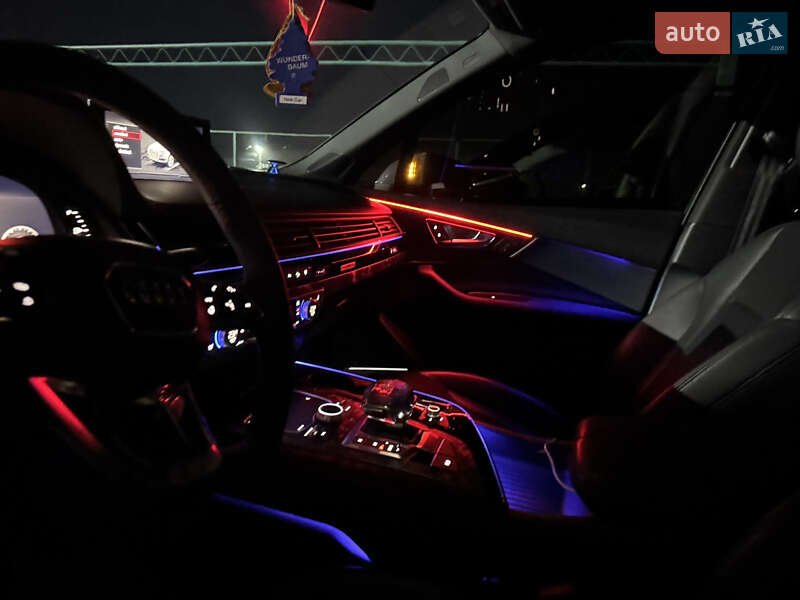 Внедорожник / Кроссовер Audi Q7 2016 в Тячеве фото 27 Внедорожник / Кроссовер Audi Q7 2016 в Тячеве